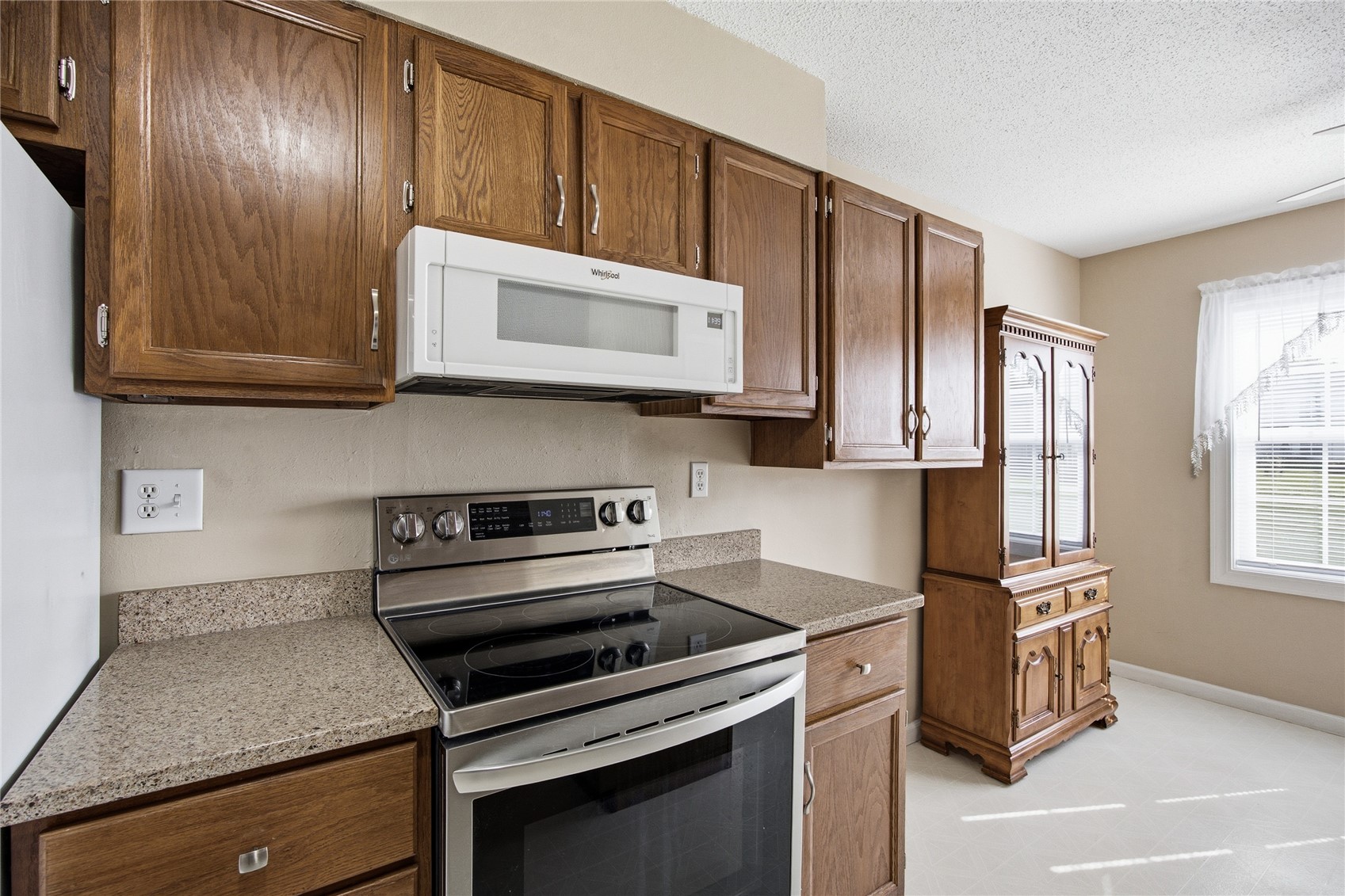 3813 Summerfield Lane NE Cedar Rapids IA 52402