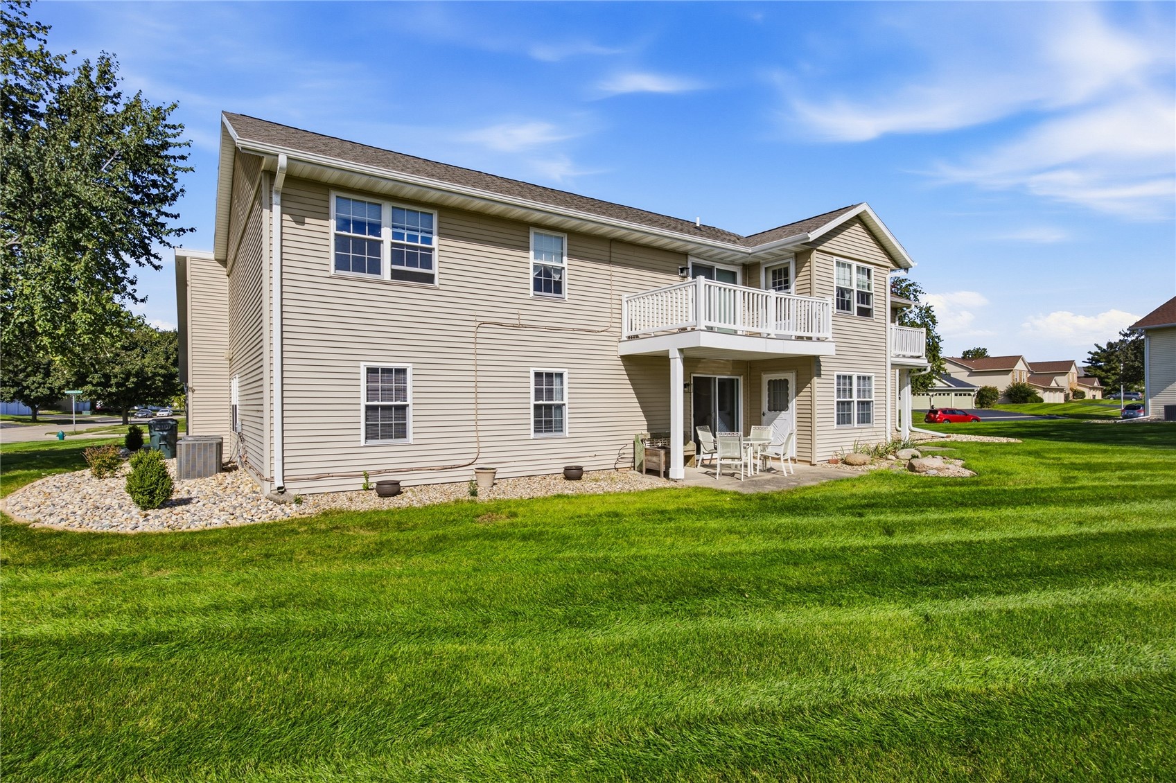 3813 Summerfield Lane NE Cedar Rapids IA 52402