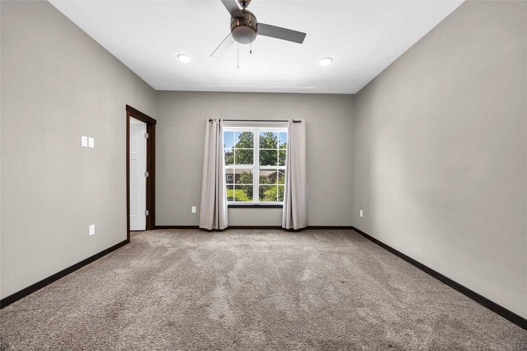 333 E Main Street Solon IA 52333