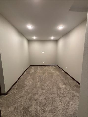 333 E Main Street Solon IA 52333