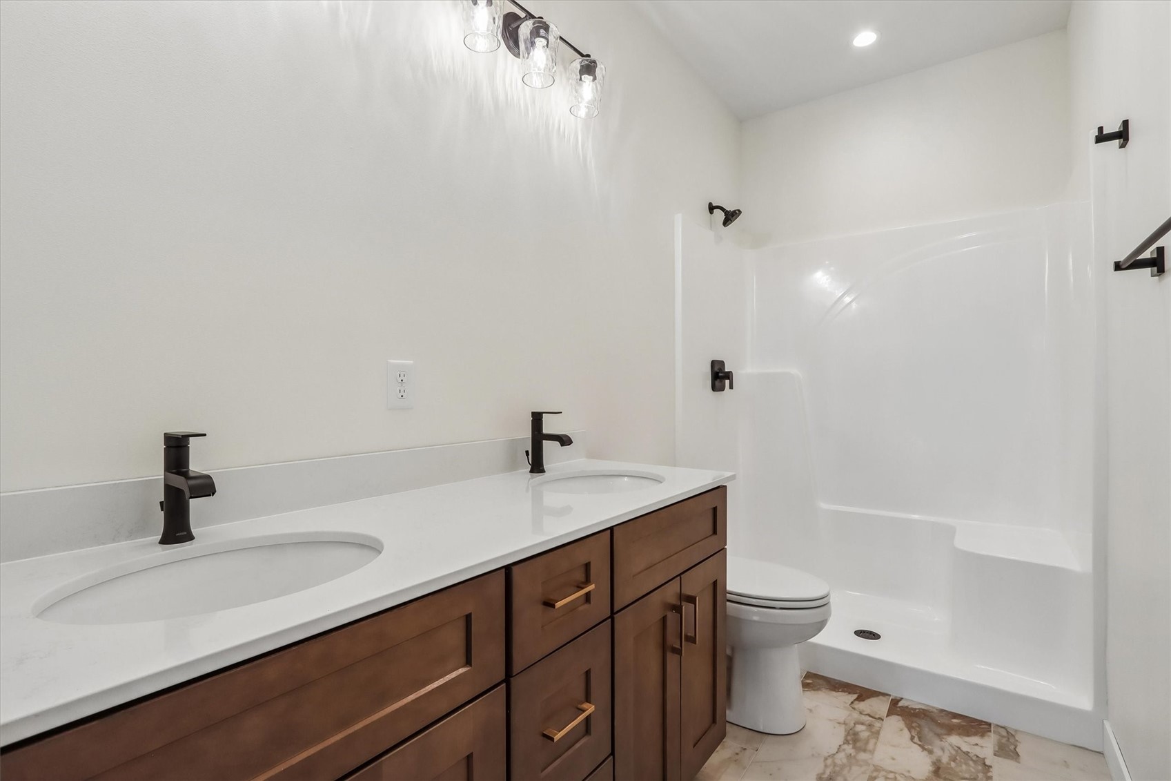 1001 Highland Trail Solon IA 52333