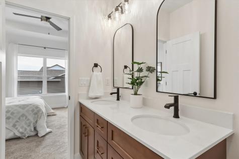 1001 Highland Trail Solon IA 52333