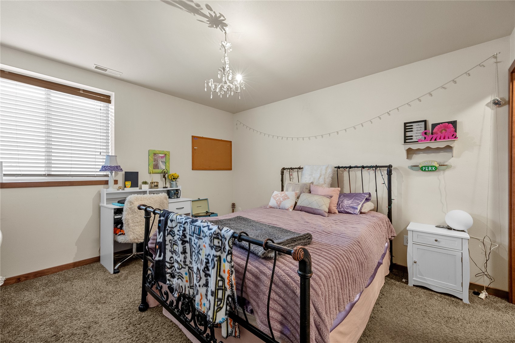 323 Windflower Lane Solon IA 52333