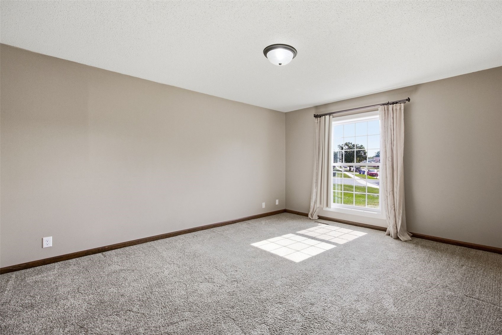 4131 Lexington Drive NE Cedar Rapids IA 52402