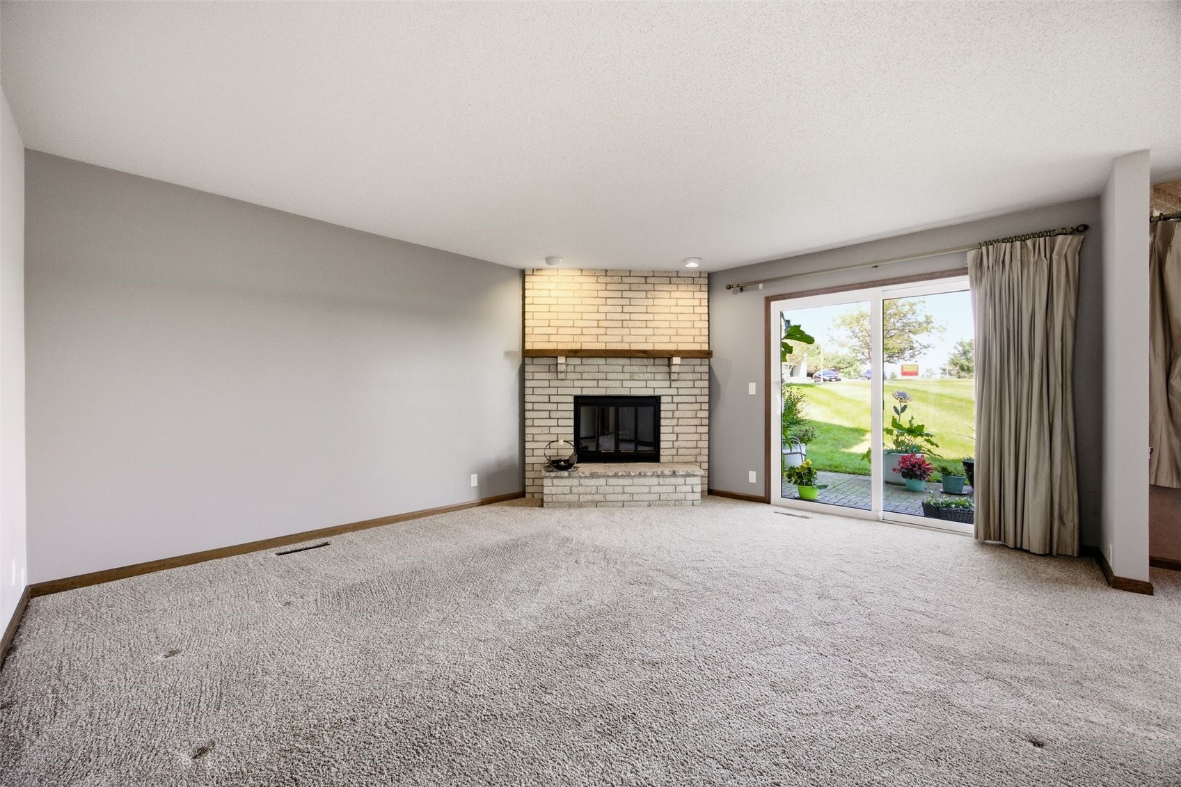 4131 Lexington Drive NE Cedar Rapids IA 52402