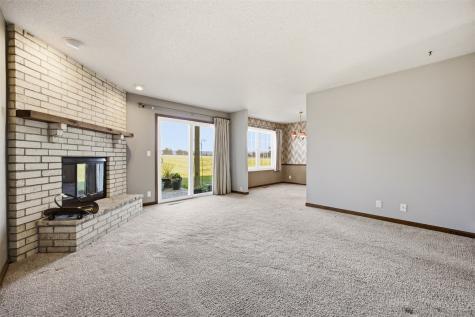 4131 Lexington Drive NE Cedar Rapids IA 52402