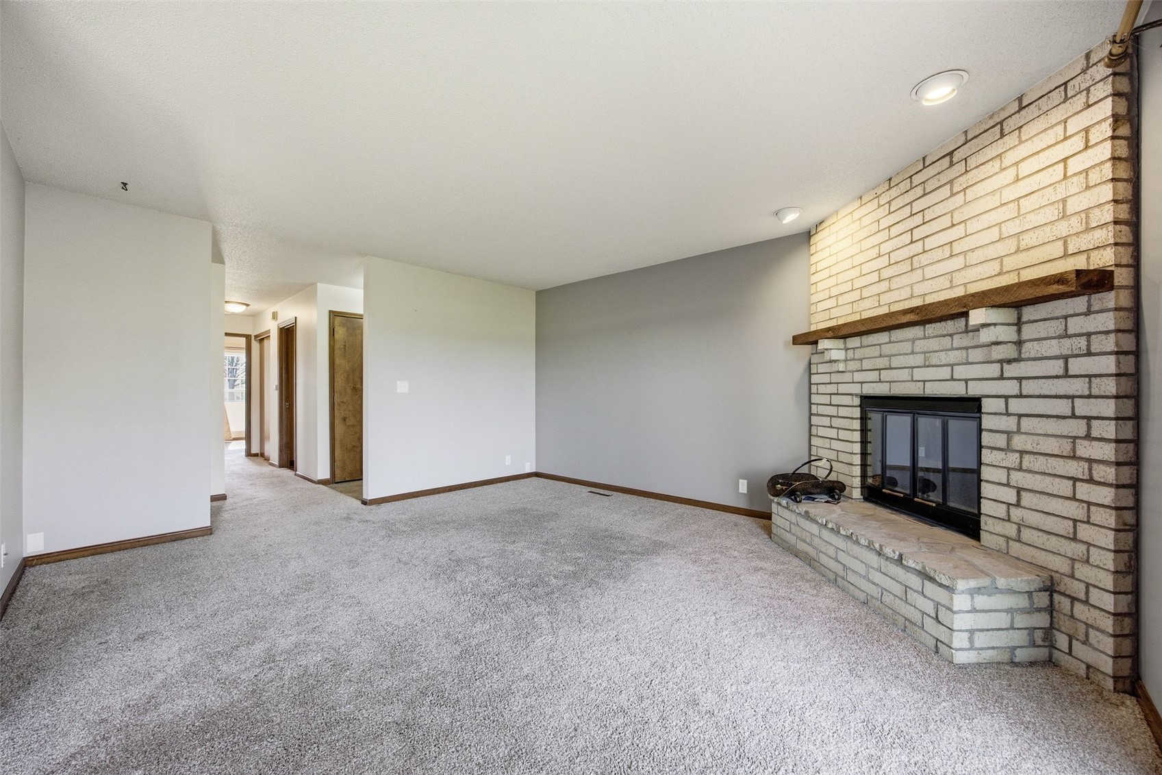 4131 Lexington Drive NE Cedar Rapids IA 52402