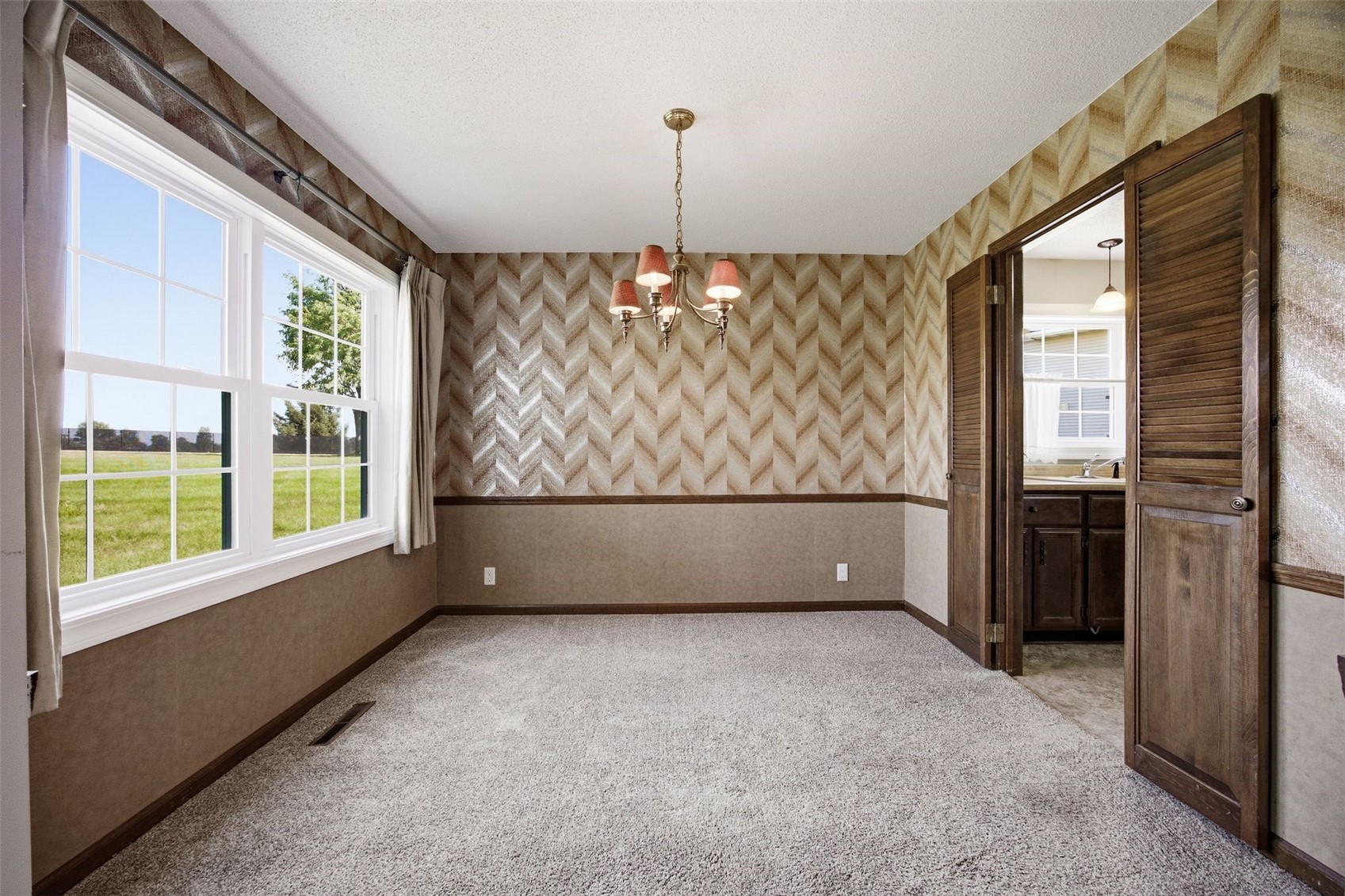 4131 Lexington Drive NE Cedar Rapids IA 52402