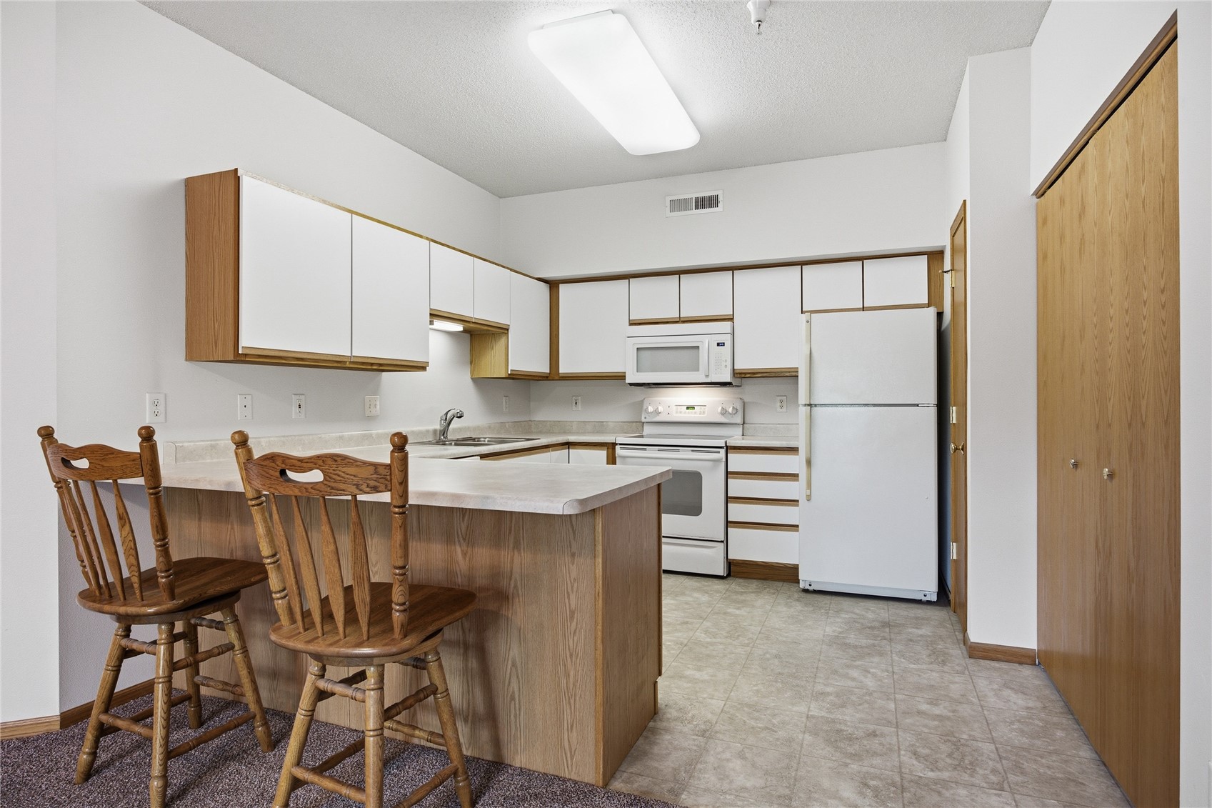 3028 Center Point NE Cedar Rapids IA 52402