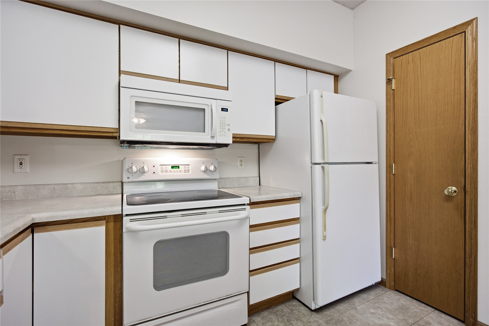 3028 Center Point NE Cedar Rapids IA 52402