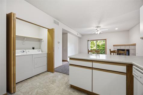 3028 Center Point NE Cedar Rapids IA 52402