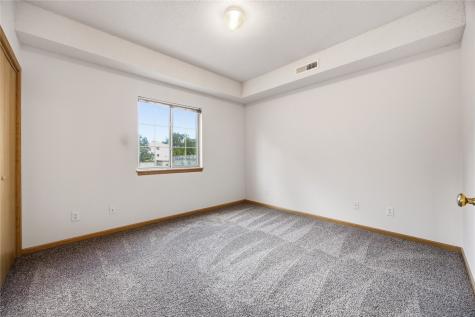 3028 Center Point NE Cedar Rapids IA 52402