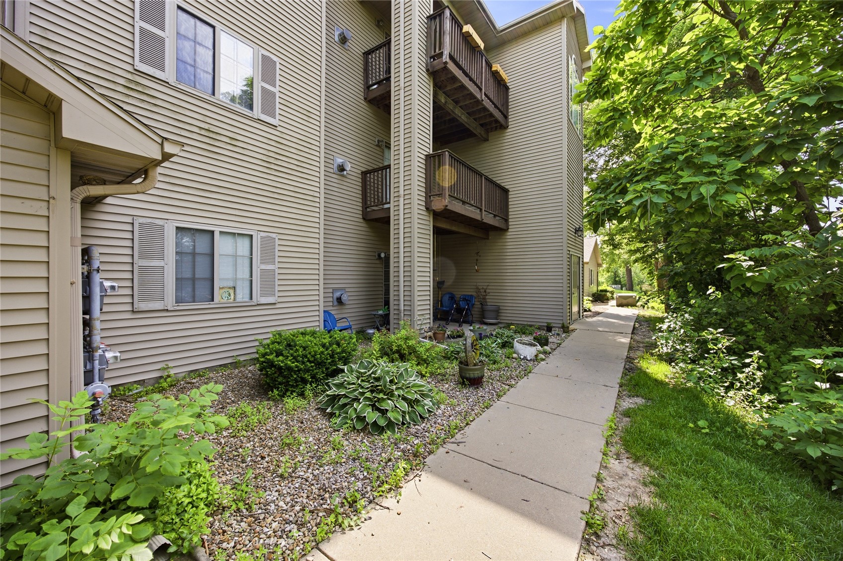 3028 Center Point NE Cedar Rapids IA 52402