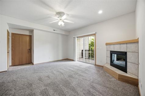 3028 Center Point NE Cedar Rapids IA 52402