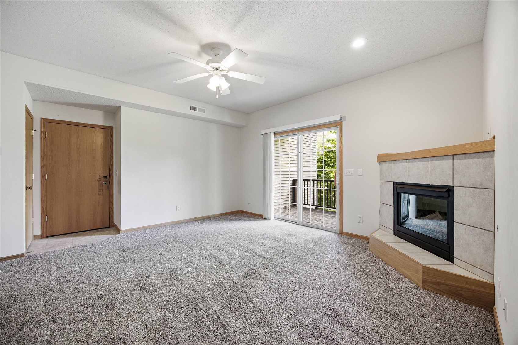 3028 Center Point NE Cedar Rapids IA 52402