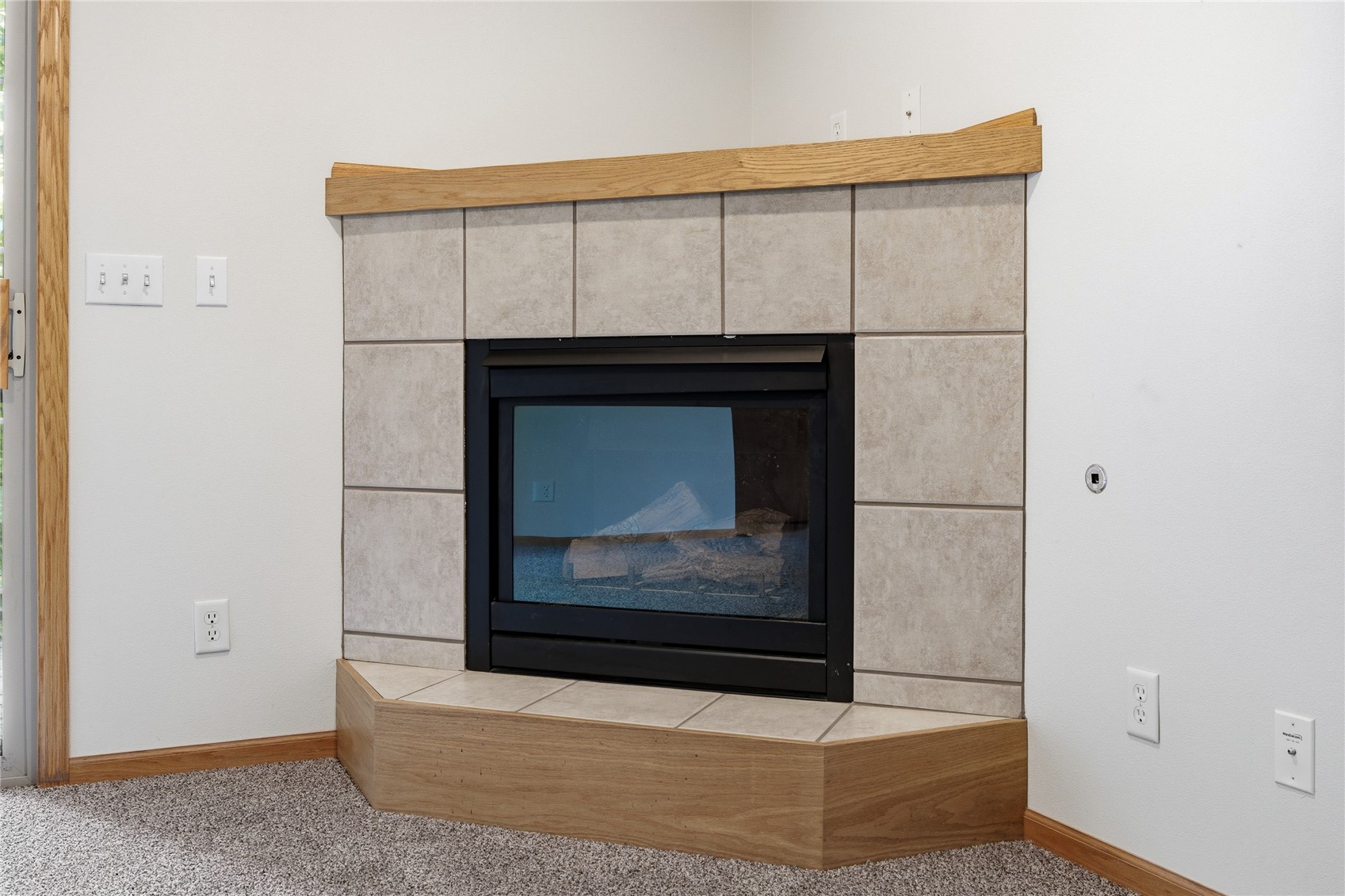 3028 Center Point NE Cedar Rapids IA 52402