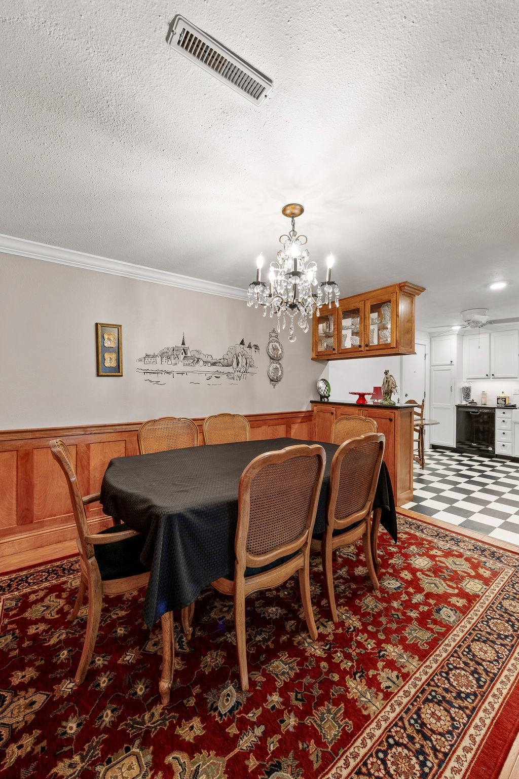 2135 1st Avenue SE Cedar Rapids IA 52402