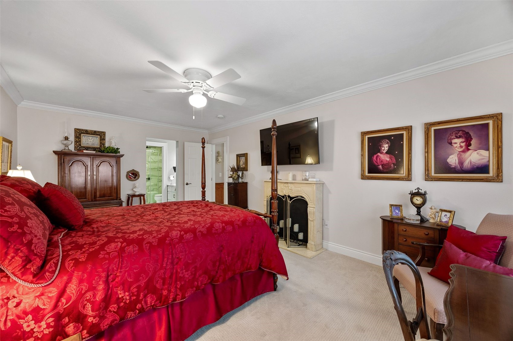 2135 1st Avenue SE Cedar Rapids IA 52402