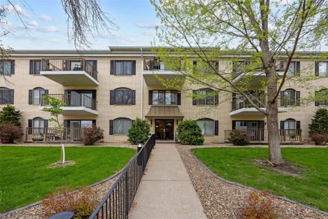 2135 1st Avenue SE Cedar Rapids IA 52402