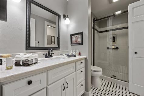 2135 1st Avenue SE Cedar Rapids IA 52402