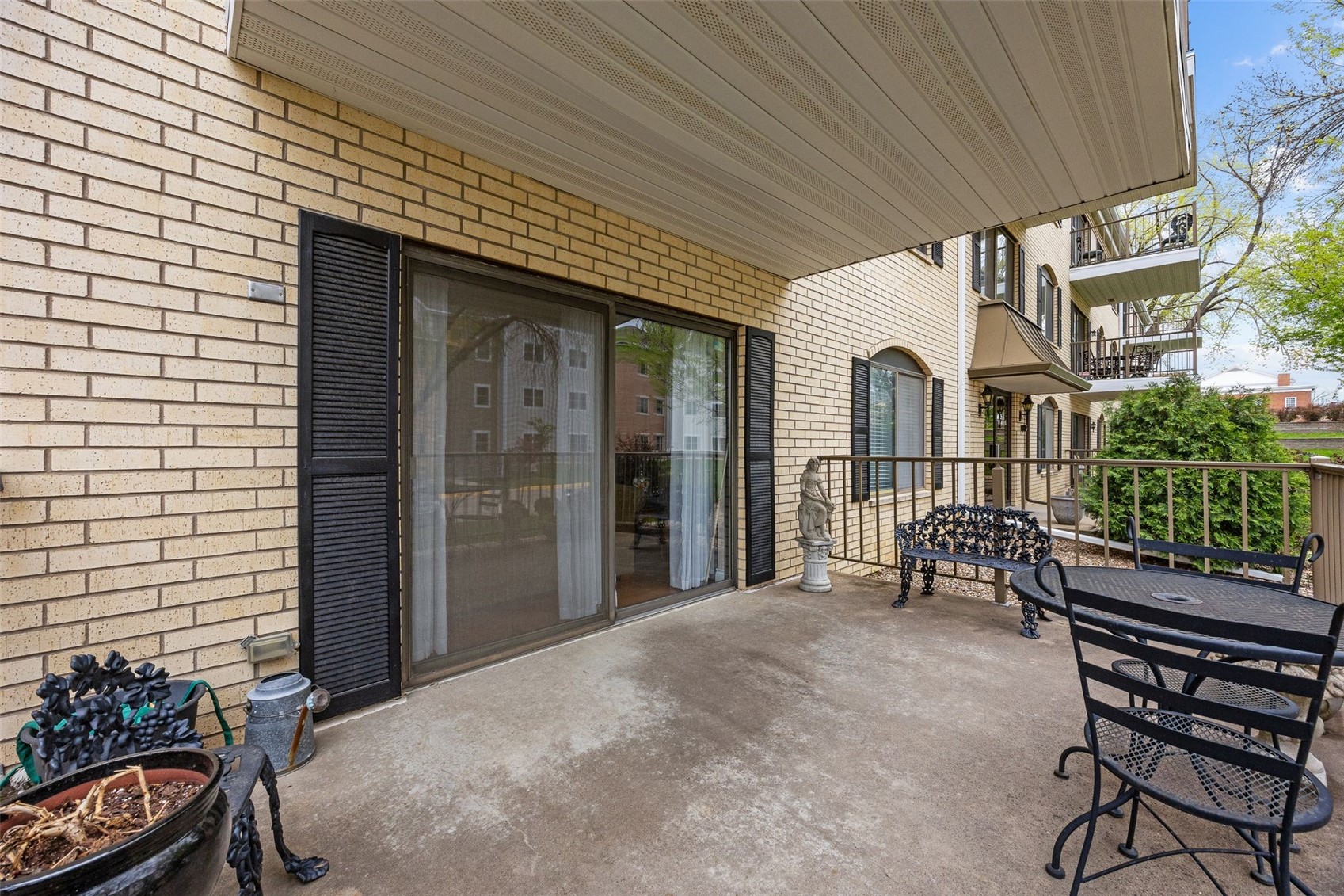 2135 1st Avenue SE Cedar Rapids IA 52402