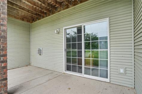 80 Circle Drive North Liberty IA 52317