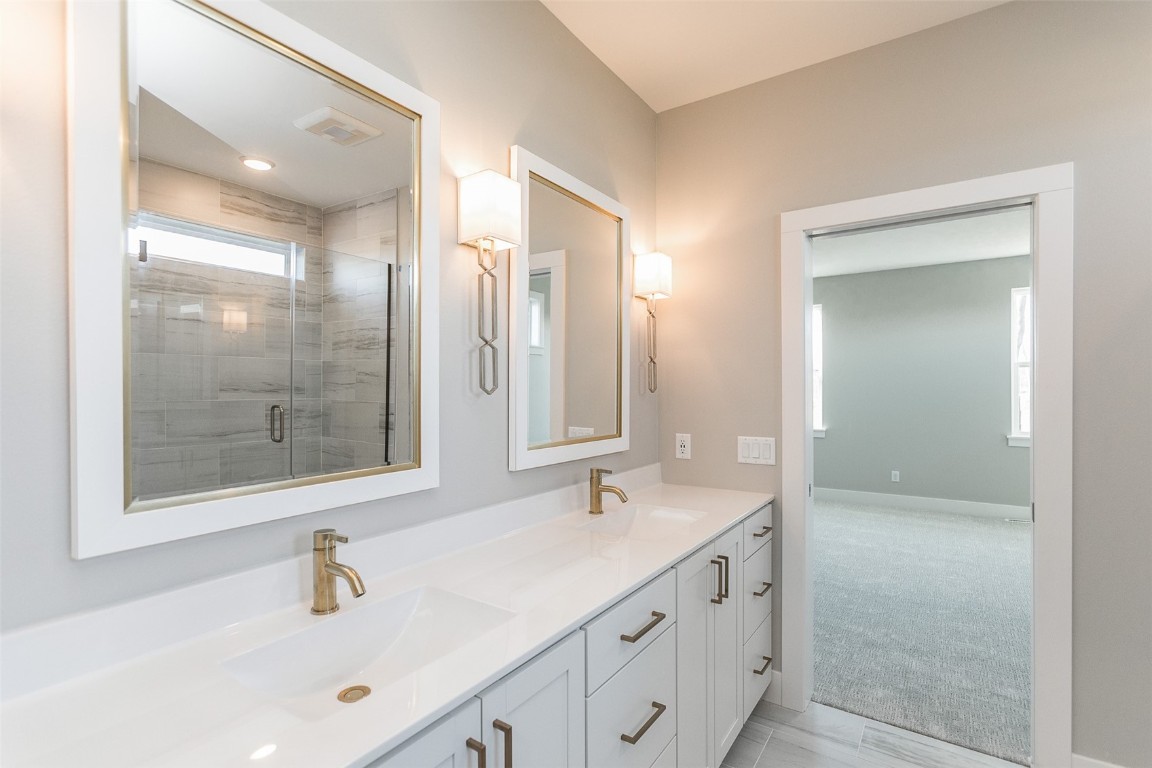 5750 Meadow Grass Circle SE Cedar Rapids IA 52403