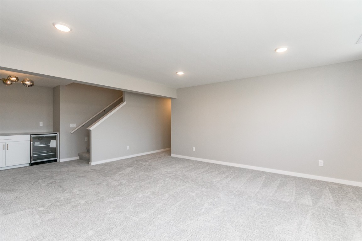 5750 Meadow Grass Circle SE Cedar Rapids IA 52403