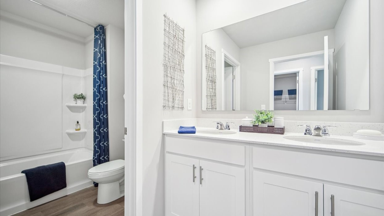 734 Magnolia Way Tiffin IA 52340