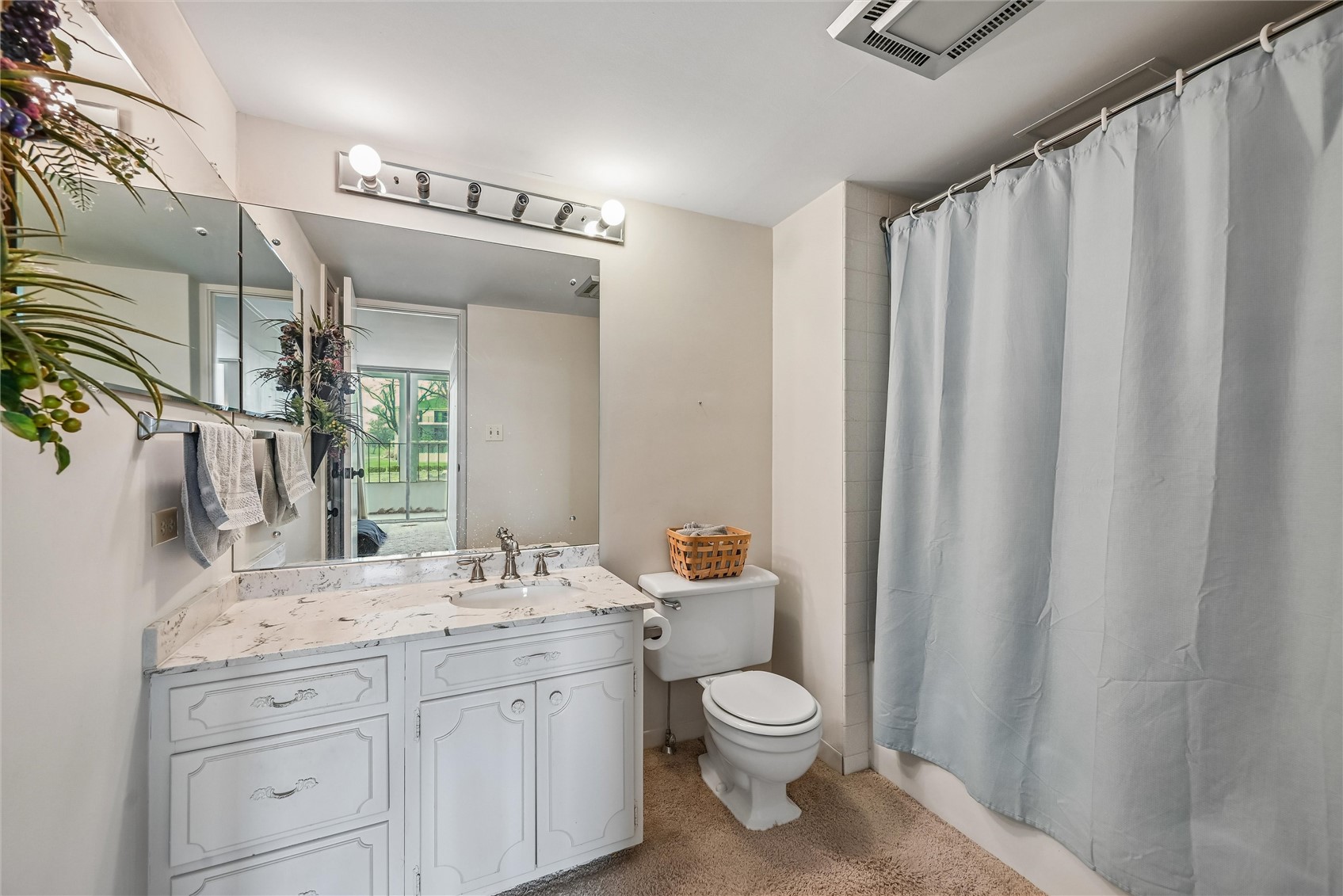 2222 1st Avenue NE Cedar Rapids IA 52402