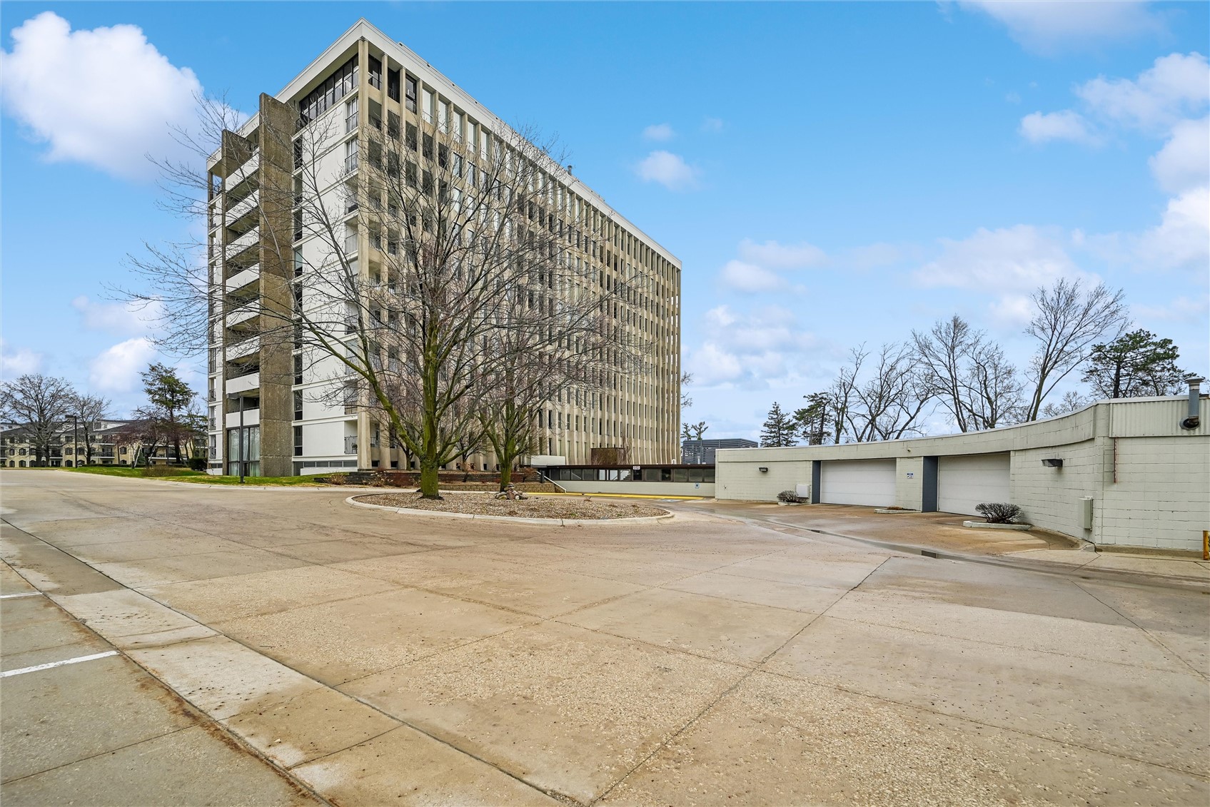 2222 1st Avenue NE Cedar Rapids IA 52402