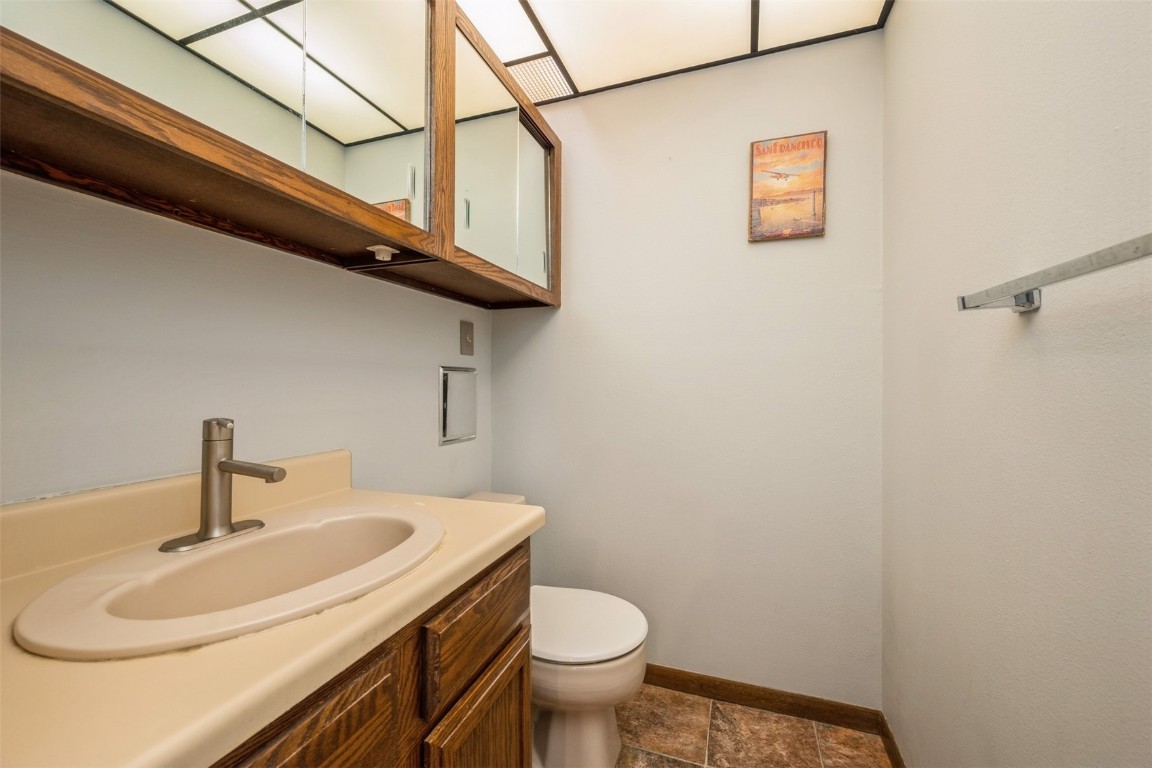 1218 Oakland Road NE Cedar Rapids IA 52402