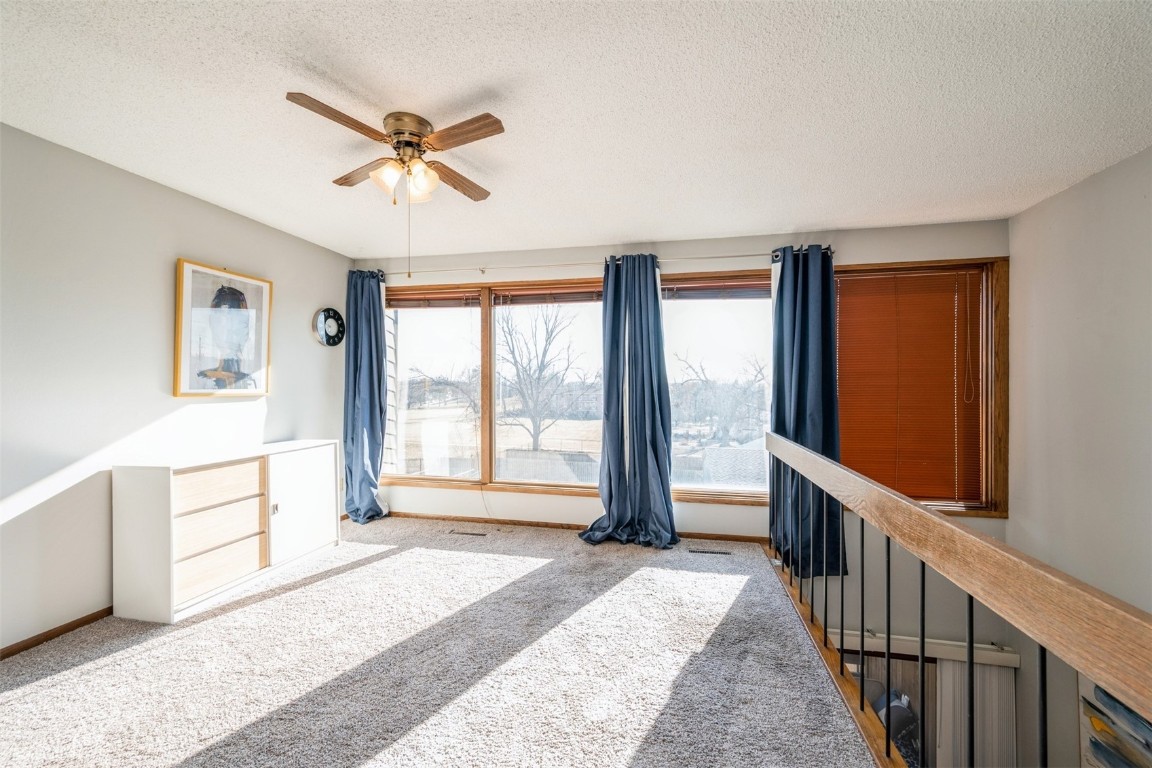 1218 Oakland Road NE Cedar Rapids IA 52402