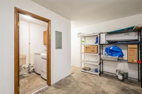 1218 Oakland Road NE Cedar Rapids IA 52402