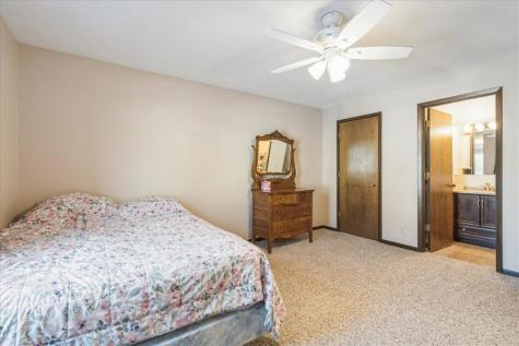 4505 Armar Drive SE Cedar Rapids IA 52403