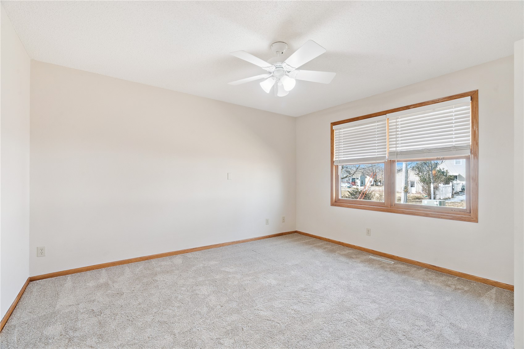 140 35th Street Drive SE Cedar Rapids IA 52403