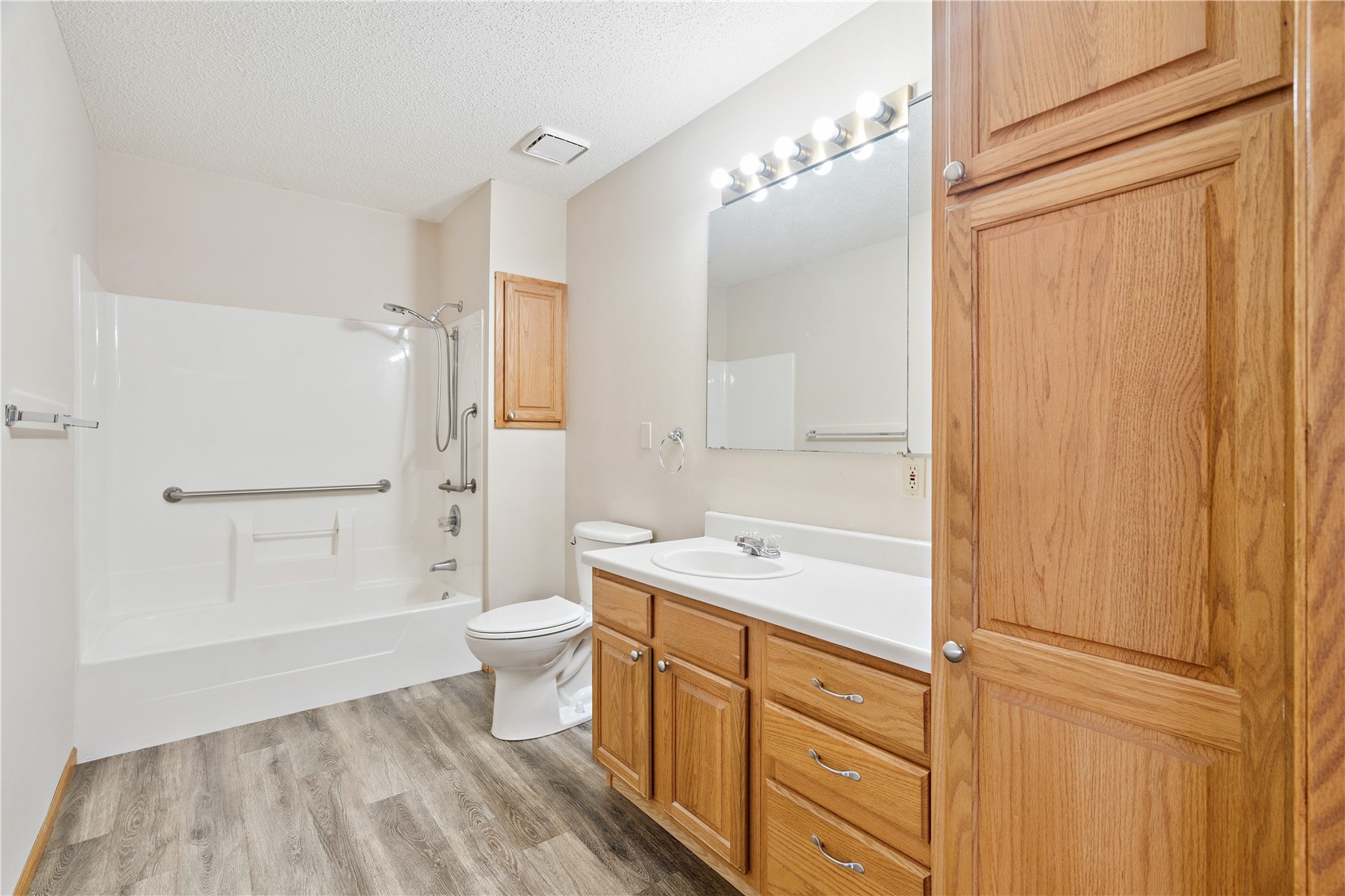 140 35th Street Drive SE Cedar Rapids IA 52403