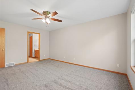 6433 Quail Ridge Drive SW Cedar Rapids IA 52404