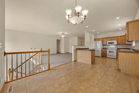 3002 Stone Creek Court Marion IA 52302