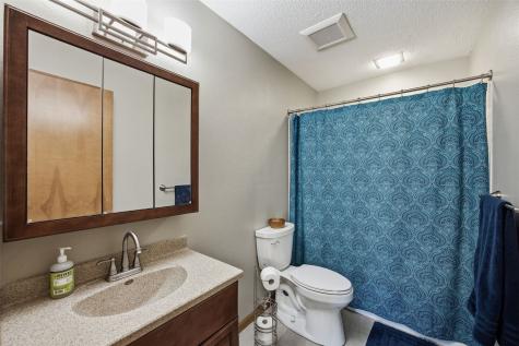 1726 Pikes Peak Court NE Cedar Rapids IA 52402