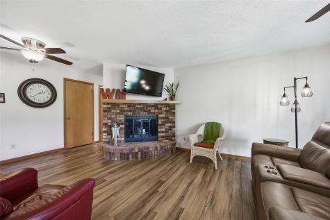 1726 Pikes Peak Court NE Cedar Rapids IA 52402