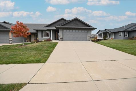 3720 Bluebird Drive SW Cedar Rapids IA 52404