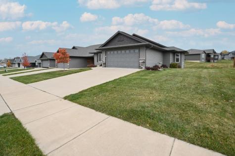 3720 Bluebird Drive SW Cedar Rapids IA 52404