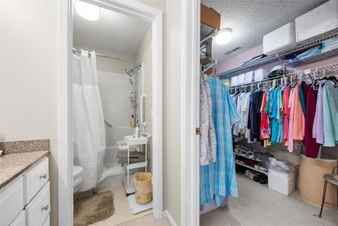 2131 1st Avenue Cedar Rapids IA 52402