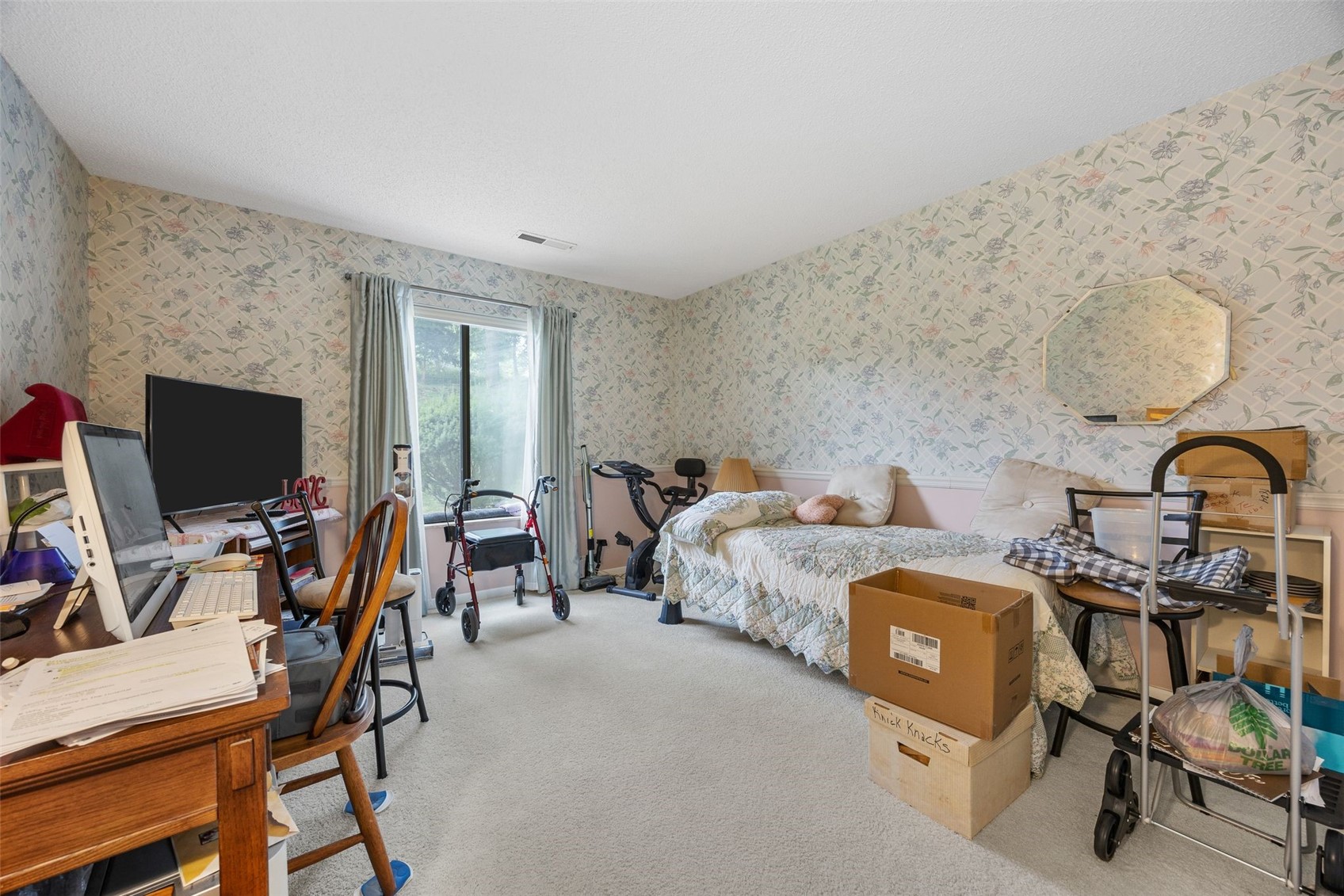 2131 1st Avenue Cedar Rapids IA 52402
