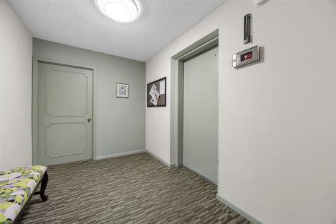 2131 1st Avenue Cedar Rapids IA 52402