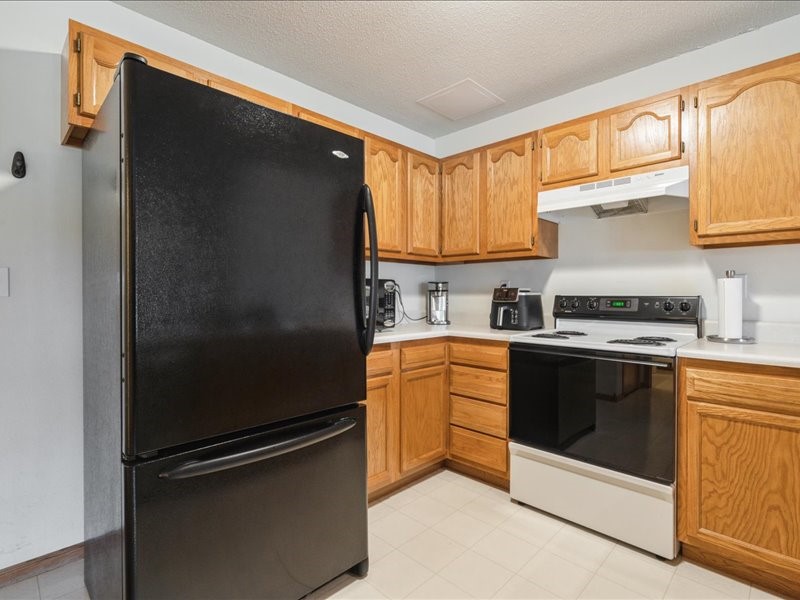 935 74th Street NE Cedar Rapids IA 52402
