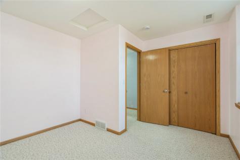 5425 Kacena Avenue Marion IA 52302