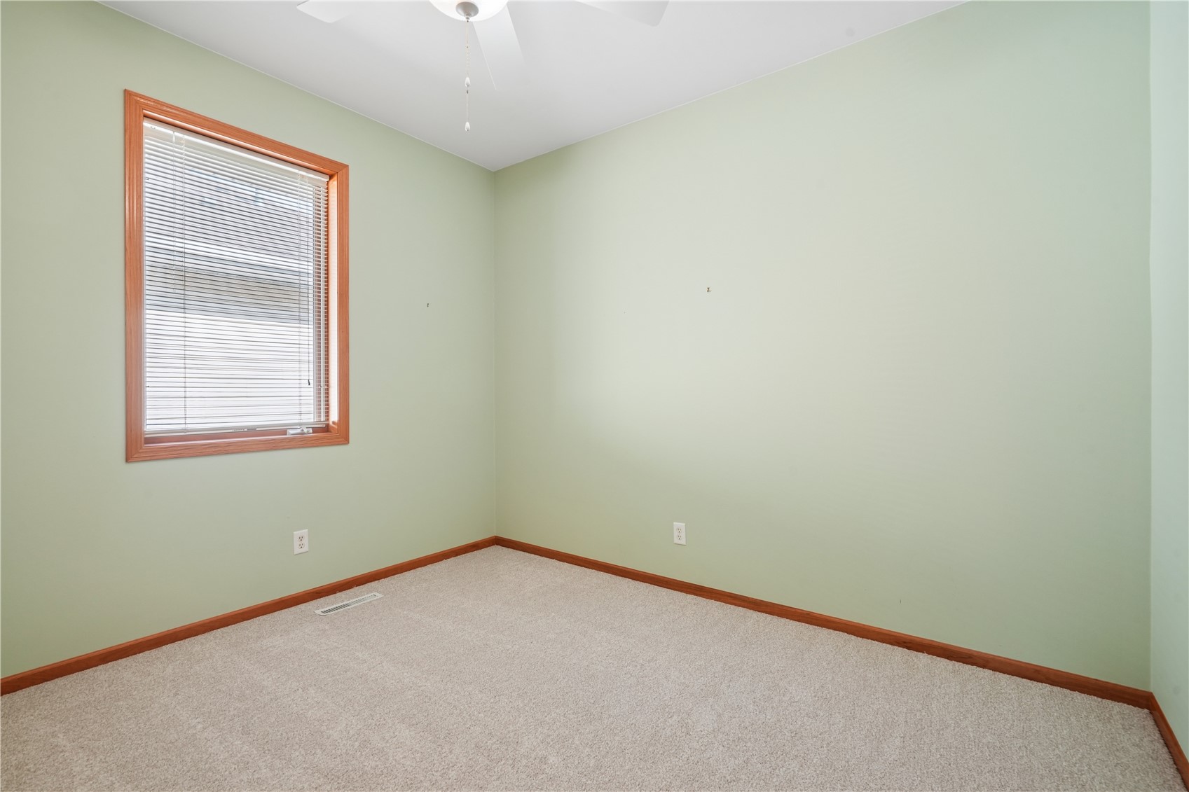 808 Winterberry Place NE Cedar Rapids IA 52402
