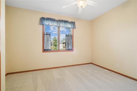 808 Winterberry Place NE Cedar Rapids IA 52402